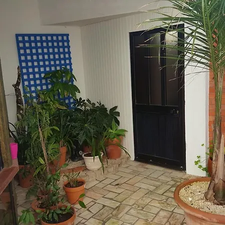 Appartamento 2 Bedrooms At 100 M Away From The Beach With Enclosed Garden And Wifi